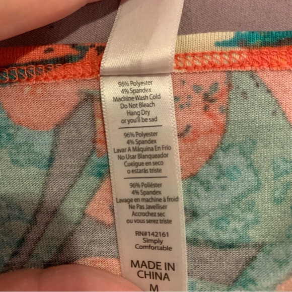EUC LuLaRoe Perfect T - Medium - Picture 3 of 4